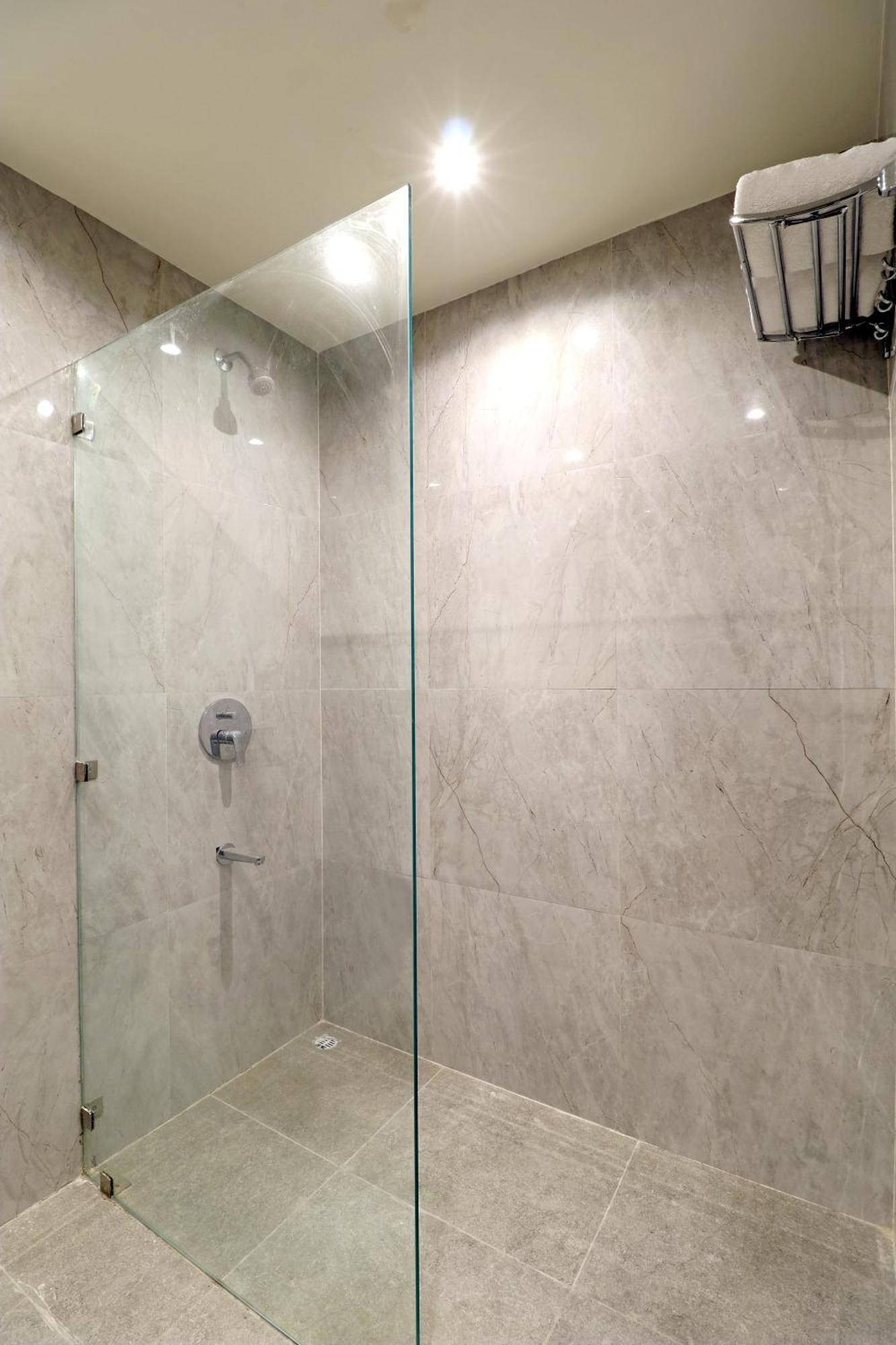 Starlit Suites Newtown コルカタ エクステリア 写真