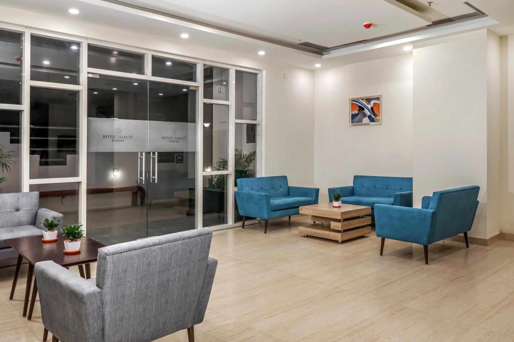 Starlit Suites Newtown コルカタ エクステリア 写真