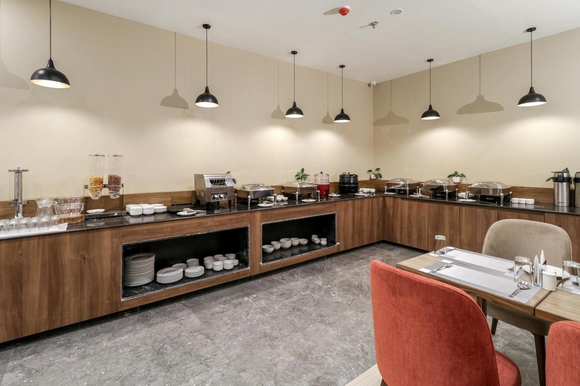 Starlit Suites Newtown コルカタ エクステリア 写真